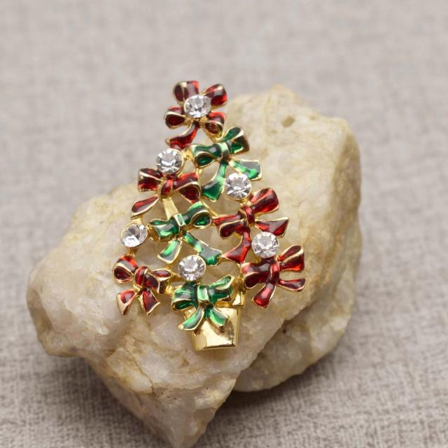 Gold tone Christmas Tree with Enameled Green and Red Ribbon Brooch Pin