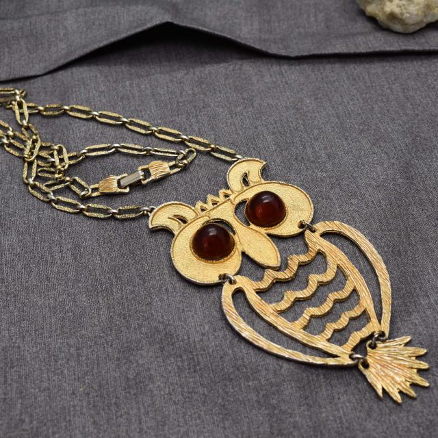 Vintage Gold Tone Large Owl Necklace