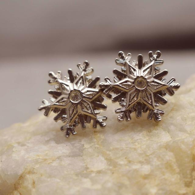 Silver Tone Vintage Snowflake Stud Earrings with Clear Rhinestone 